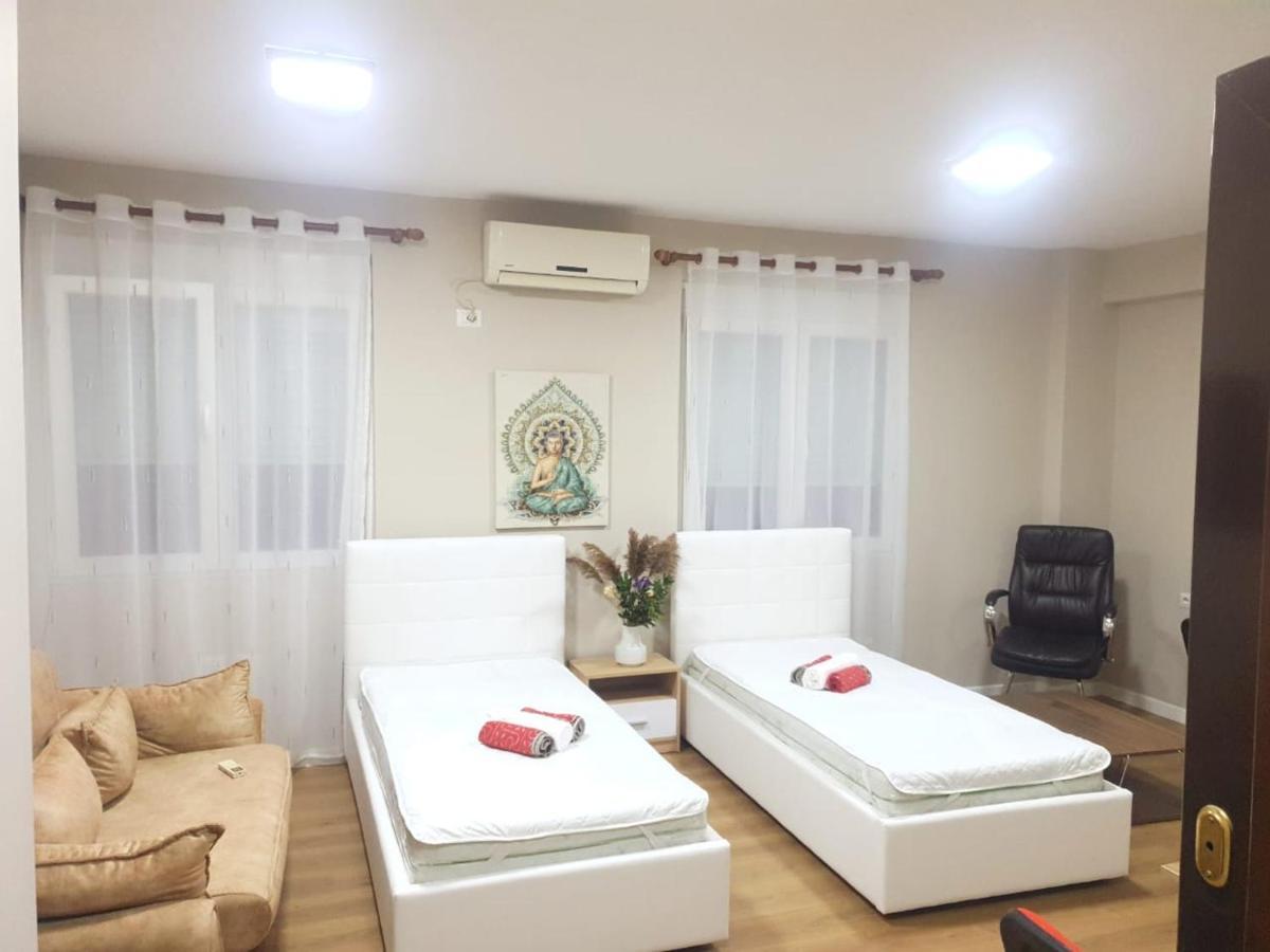Lovely Apartment On Tirana City Center Kültér fotó