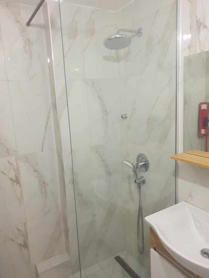 Lovely Apartment On Tirana City Center Kültér fotó